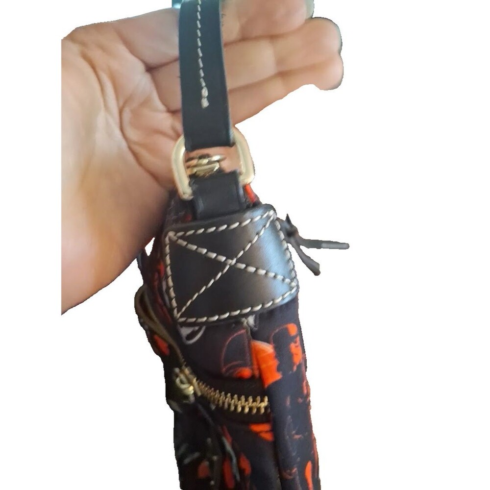 Dooney & Bourke Disney Star Wars Dark Side 2016 Marathon Crossbody Darth Vader - Picture 8 of 12